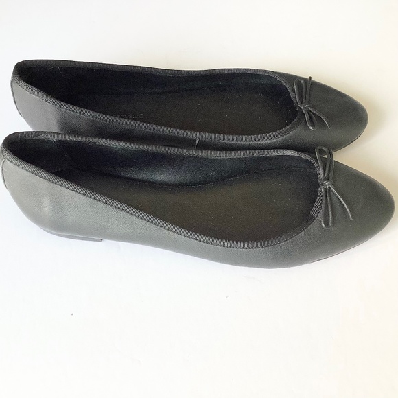 Banana Republic black Robin flats size 9 - Picture 1 of 6